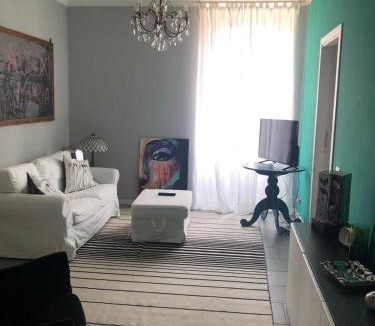 Albate Apartment | Sparkling Art Como