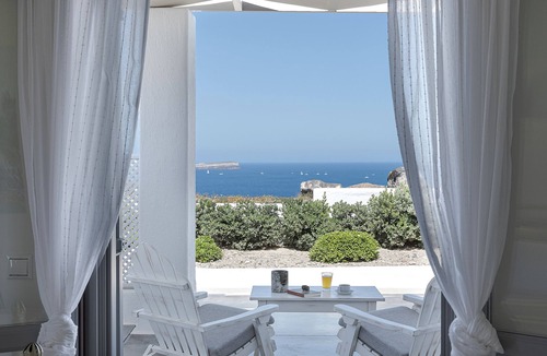 Akrotiri Villa | Special offer Stunning family-friendly Hemera Holiday Home villa on Santorini
