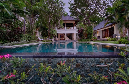 Saba Villa | Spectacular 4BR Villa In Sabah Beach! 6Min Drive To Bali Safari And Marine Park!