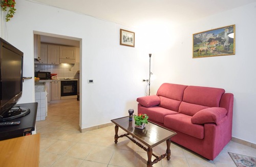 Pedona House | Spend a wonderful Tuscany vacation in this beautiful vacation home.