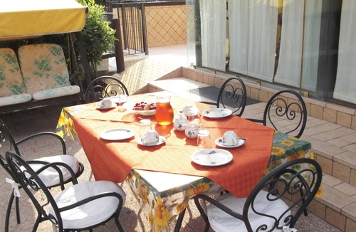 Picedo Villa | Splendid Villa Paradiso with Jacuzzi, lake view, 200 square meters