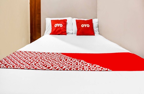 Karawang Hotel | SPOT ON 91336 Guesthouse Tarumanegara