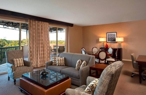 Maitland Apartment | Standard Queen Room Near 7 Eleven ORL