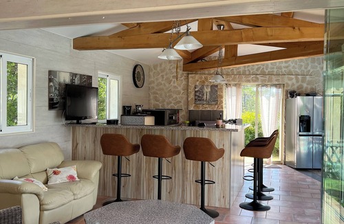 Bagnols-en-Foret House | Stay from 3 nights Villa with infinity pool, Pool house, Spa