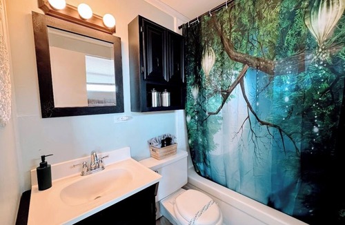 Vacation Village Villa | Stay @ The Enchanted Escape~Pool, Pickleball, Lake close to Disney!