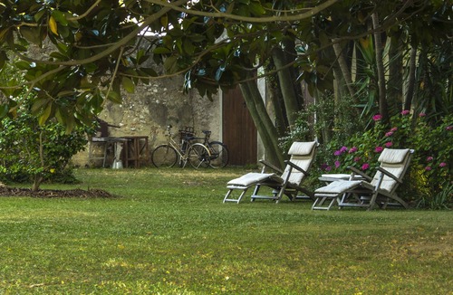 Avane Apartment | Stay, think and relax. 15' drive from Pisa, Lucca and the beach. Extended layout