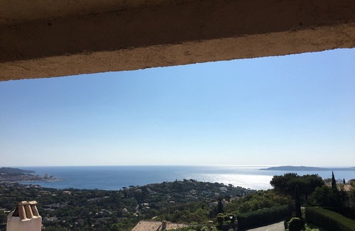 Sainte-Maxime Apartment | Ste Maxime Renovated studio with enchanting view CLASSED 4* HEATED SWIMMING POOL WIFI