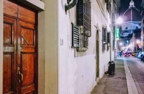Duomo Apartment | Step to Duomo and All the Sights from Refurbished Apartment