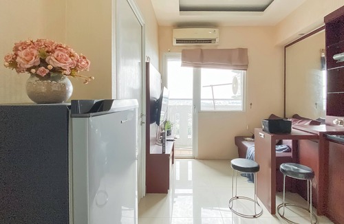 Rawasari Apartment | Strategic And Homey 2Br Green Pramuka Apartment