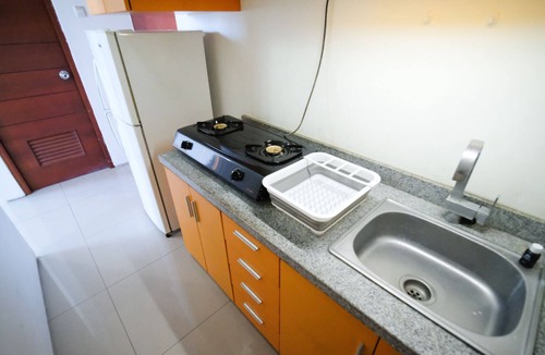 Siwalankerto Apartment | Strategic Studio Apartment At High Point Serviced