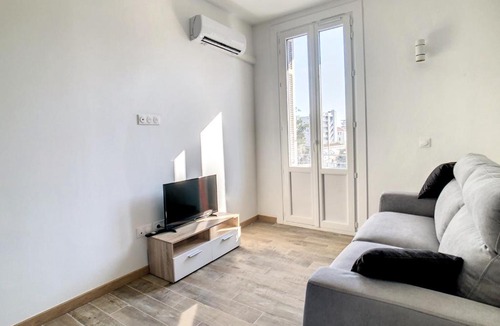 Golfe Juan Apartment | Studio - 2 min plage - 1 min gare à pied - Rénové