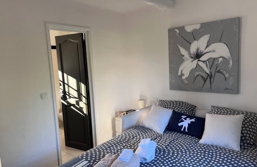 Peymeinade Bed & Breakfast | Studio 2 Personnes AU Calme A Peymeinade