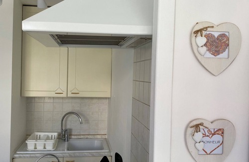 Juan-les-Pins Apartment | Studio 26 m2 with pool & private parking