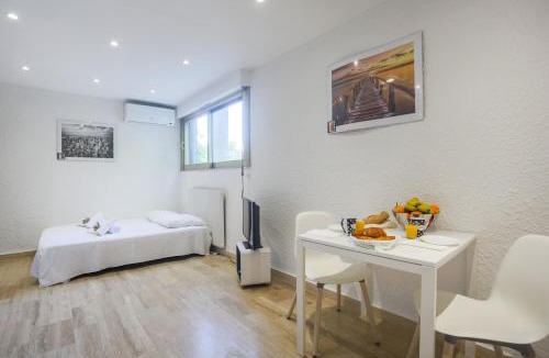 California - Pezou Apartment | Studio AC "La Californie"-Upscale Quiet Residence by Olidesi