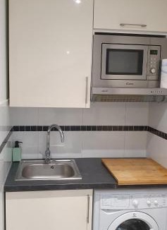 Villeneuve Loubet Beach Apartment | Studio Apartment between Nice and Cannes - Marina baie des Anges - Beach, restaurants, shops - tea/coffee/sugar/bed linen and towels