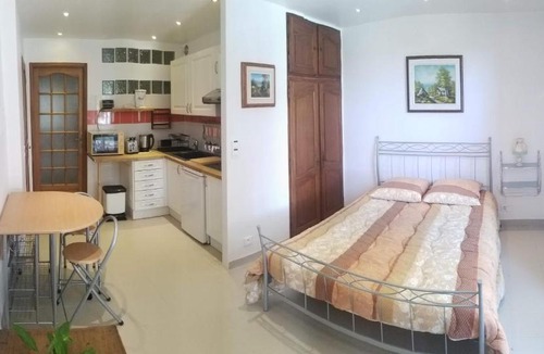 Cagnes-sur-Mer Apartment | Studio avec piscine dans mas provençal