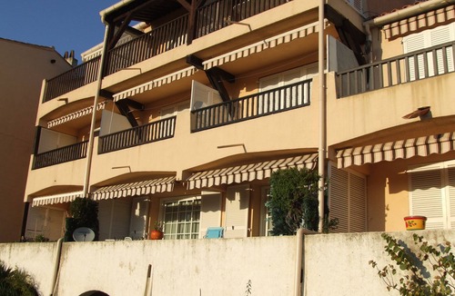 La Croix-Valmer Apartment | Studio - Breathtaking sea view - Parking - Swimming pool - Housekeeping