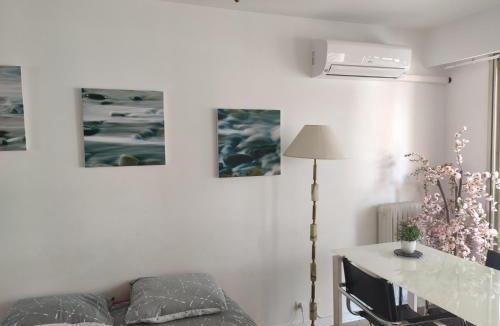 Le Piol Apartment | studio centre nice proche de mer