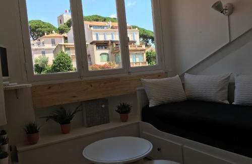 Le Suquet Apartment | Studio centre ville Cannes 200 mètres des plages du midi