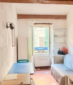 Antibes Old Town Apartment | Studio charme et confort Antibes