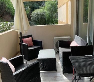 Saint-Augustin Apartment | Studio coin nuit terrasse parking Clim
