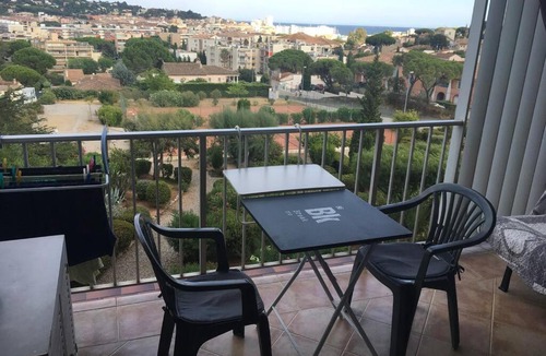 Sainte-Maxime Apartment | Studio Coteaux