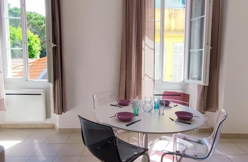 Prado - Republique Apartment | studio ensoleille cœur de ville frgk
