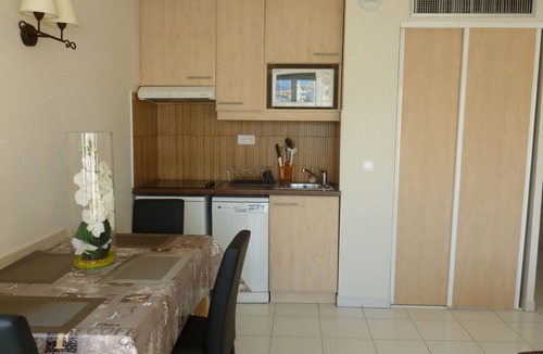 Frejus Port Apartment | Studio Exceptional view of Port Fréjus - Pool/Parking, direct access to the Beach.