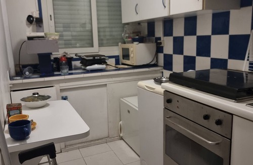 Saint Maurice Apartment | Studio f1 kitchen separate bathroom 200 put streetcar 2 KLM walk