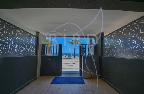 Villeneuve Loubet Beach Apartment | Studio feet in the water, friendly, cozy and unique.