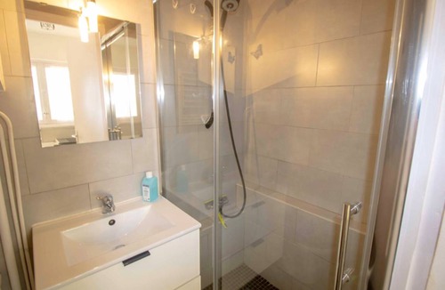 Saint-Raphael Apartment | Studio flat ∙ 2 guests