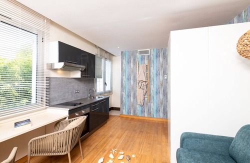 Antibes Apartment | Studio Mandara Beach Bungalow, Cote d'Azur