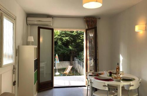 Boulouris-sur-Mer Apartment | Studio Mezzanine avec Jardin Privatif, Parking et Clim - Saint-Raphaël - FR-1-226A-81