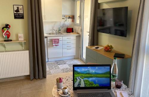 Cannes Apartment | Studio Mimosa Croisette