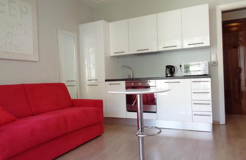 Menton Apartment | Studio Plage Les Sablettes