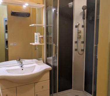 Antibes Old Town Apartment | Studio Saint-Jeannet