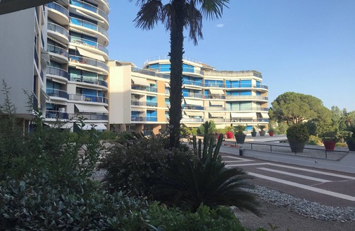 La Napoule Apartment | Studio with swimming pool close to the beach, secure residence, shops