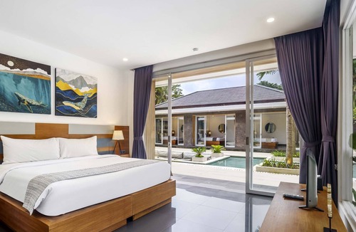 Kutuh Kaja Villa | Stunning 6 BR Paradise w Infinity Pool Jungle View