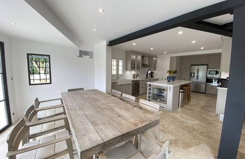 Saint-Paul-de-Vence Villa | Stunning 6 Bedroom Renovated Villa in Saint Paul de Vence