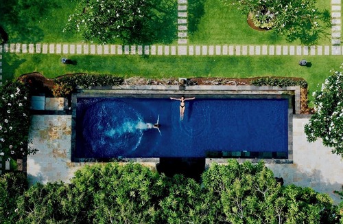Pemuteran Villa | Stunning beachfront villa with pool, lush gardens, staff, and top activities!