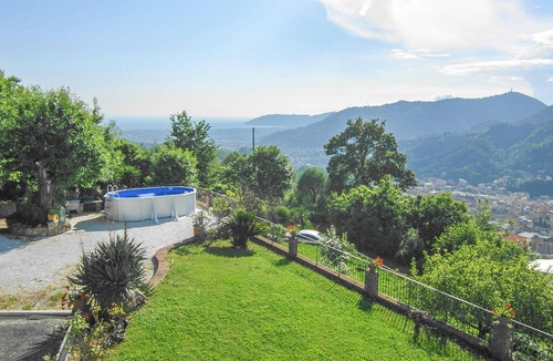 Carrara House | Stunning home in Codena