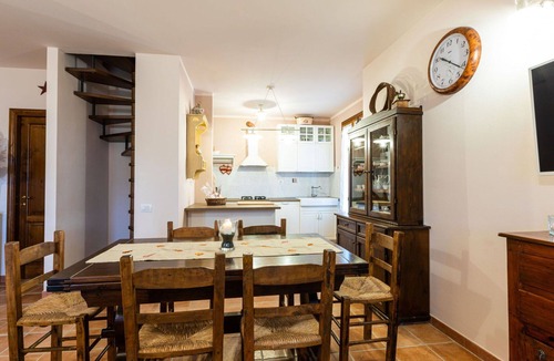 Riparbella House | Stunning private villa for 8 guests with A/C, private pool, WIFI, TV, patio and pets allowed