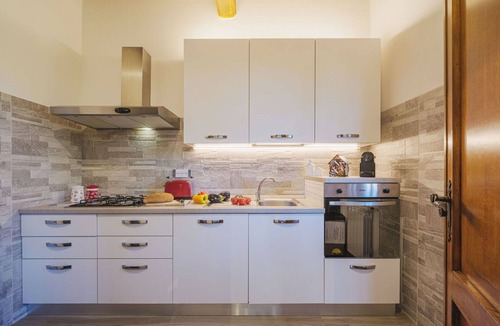 Corsanico House | Stunning private villa for 8 guests with private pool, A/C, WIFI, TV, patio and pets allowed