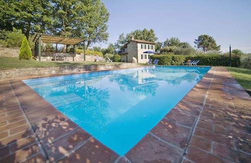 Pieve di Compito Villa | Stunning private villa for 7 guests with WIFI, A/C, private pool, TV and patio, close to Lucca