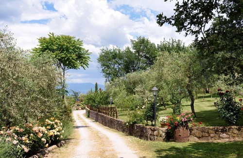 Cavriglia Villa | Stunning private villa with A/C, private pool, WIFI, hot tub, TV, patio, panoramic view, parking