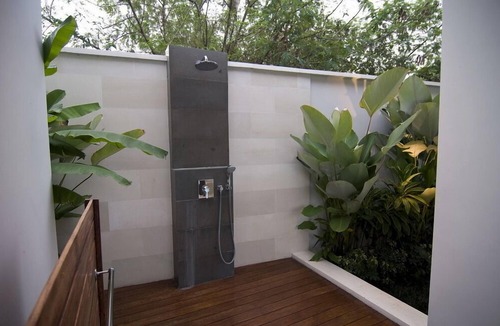 Batu Bolong Villa | Stunning Rice Field View 5BR Villa, Canggu! 4Min Drive To Berawa Beach! W/Pool!