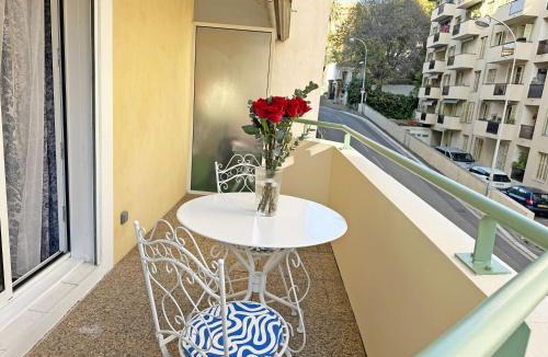 Les Baumettes Apartment | Stunning Studio Rue France Promenade des Anglais