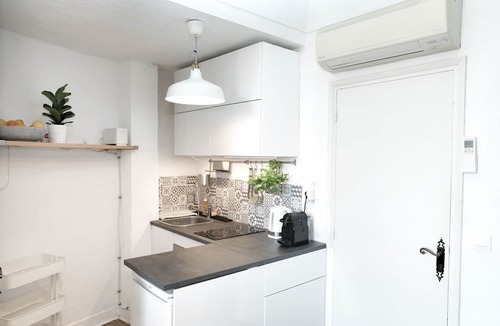 Antibes Old Town Apartment | Stunning, Upmarket and Newly furnished Apartment nearby all Major Attractions