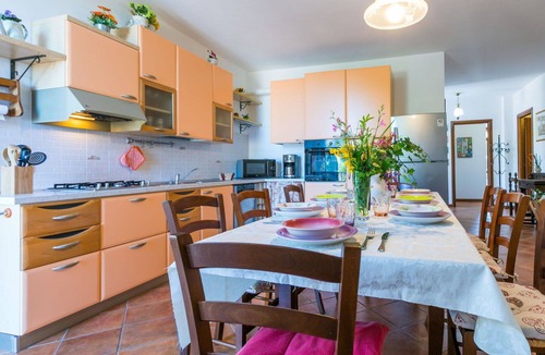 Colle di Val d'Elsa House | Stunning villa for 10 guests with WIFI, private pool, TV, patio and panoramic view