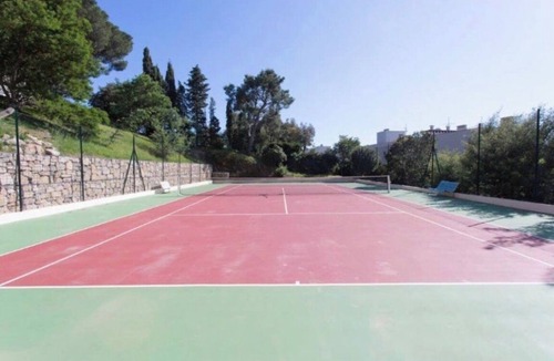 Cannes La Bocca Condo | Stylische Wohnung mit Traumblick! 5 Min vom Strand und Innenstadt Entfernt!